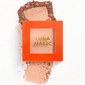 LUNA MAGIC
Highlighter